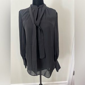 Women’s Shirt size 4